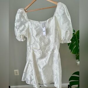 NWT Showpo White Textured Long Sleeve Dress